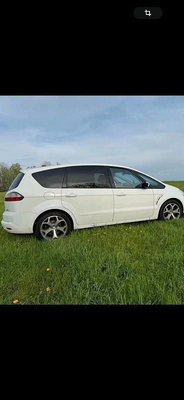 Weiß Gebraucht 2008 Ford S-MAX Titanium Van / Kleinbus | 4.500 € (Teuer) - Bild 1/4