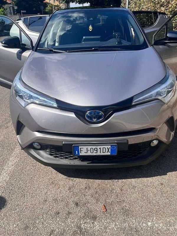 Andere außenfarben Gebraucht 2017 Toyota C-HR Style SUV | 14.500 € (Guter Preis) - Bild 1/4