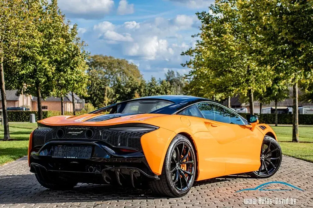 Gebraucht McLaren Artura 681 PS (500 kW) 2023 Orange Coupé
