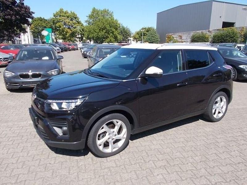 Schwarz Gebraucht 2020 Ssangyong Tivoli SUV | 15.000 € (Etwas zu teuer) - Bild 1/4