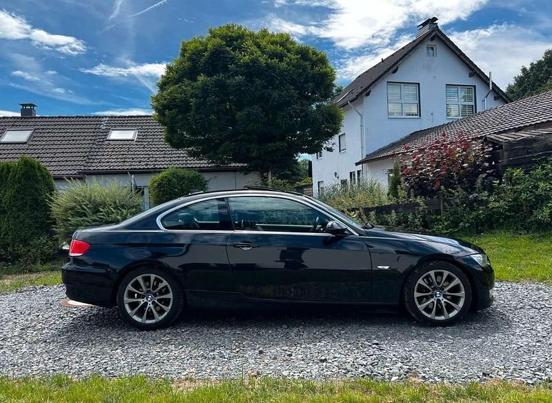 Schwarz Gebraucht 2006 BMW 325 Performance Coupé | 13.900 € (Teuer) - Bild 1/4