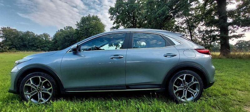 Silber Gebraucht 2020 Kia XCeed Spirit SUV | 16.900 € (Guter Preis) - Bild 1/4