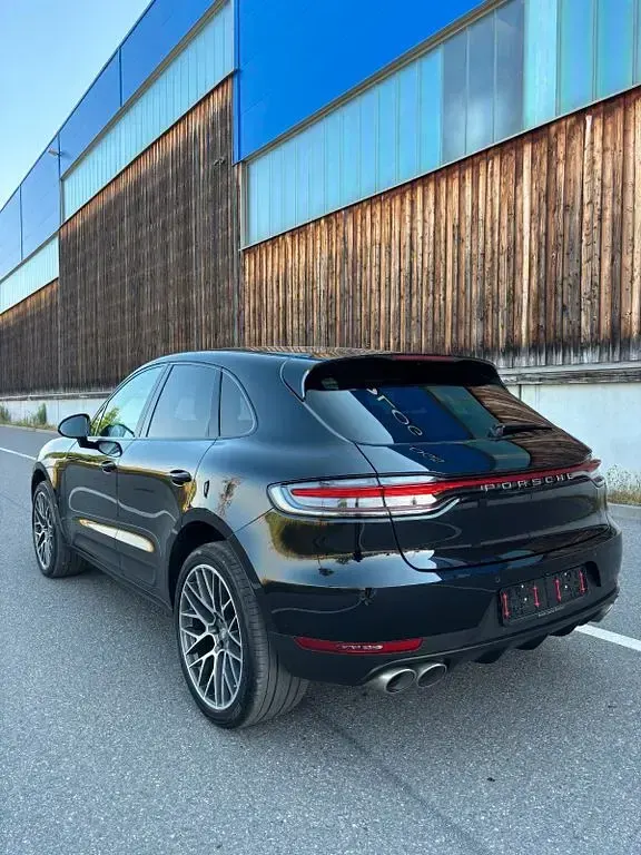 Gebraucht Porsche Macan S 354 PS (260 kW) 2021 Schwarz SUV