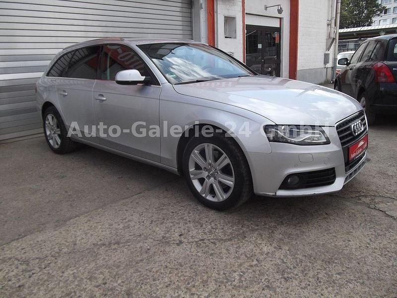 Silber Gebraucht 2009 Audi A4 Ambiente Kombi | 4.999 € (Superpreis) - Bild 1/4