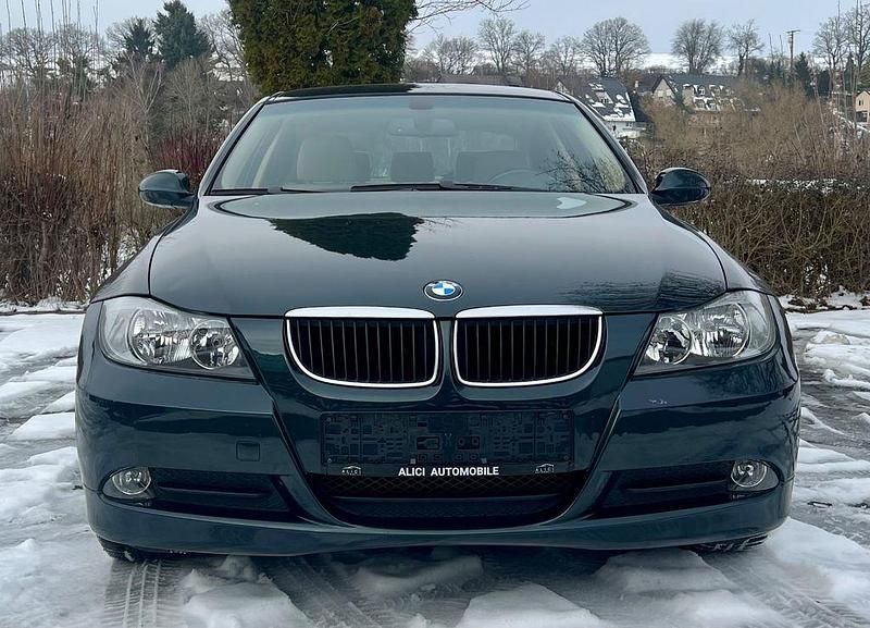 Gebraucht BMW 318 129 PS (94 kW) 2007 Grün Limousine