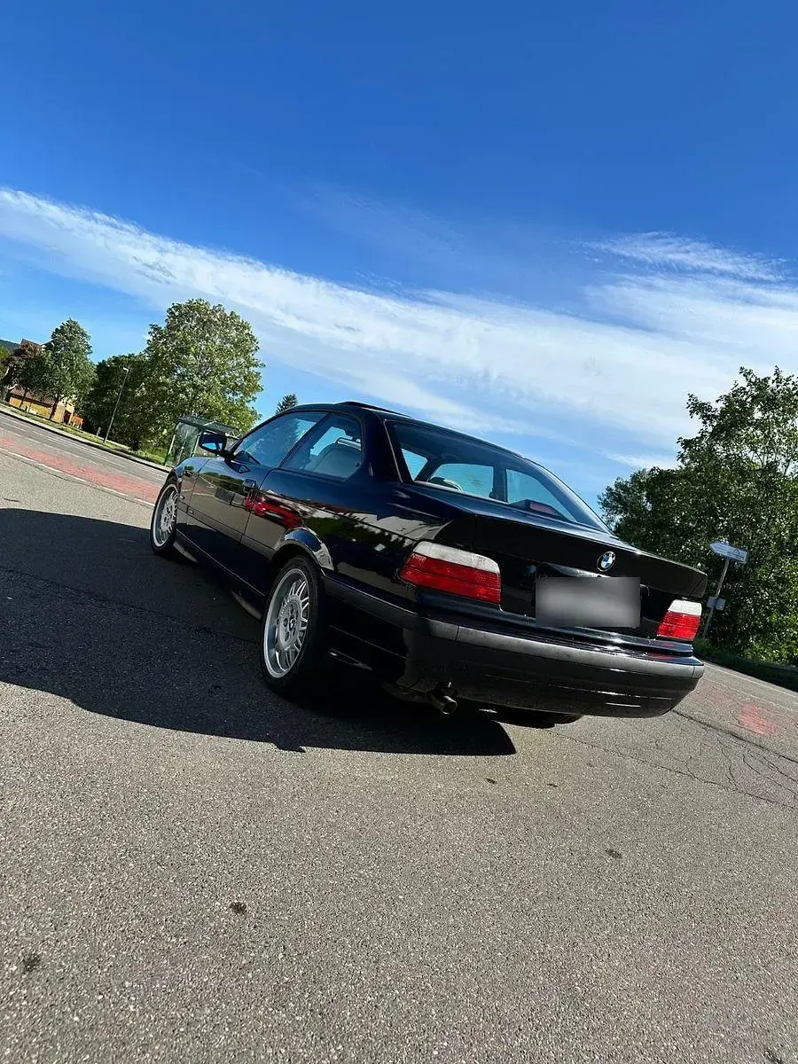 Gebraucht BMW 318 Performance 140 PS (102 kW) 1997 Schwarz Coupé
