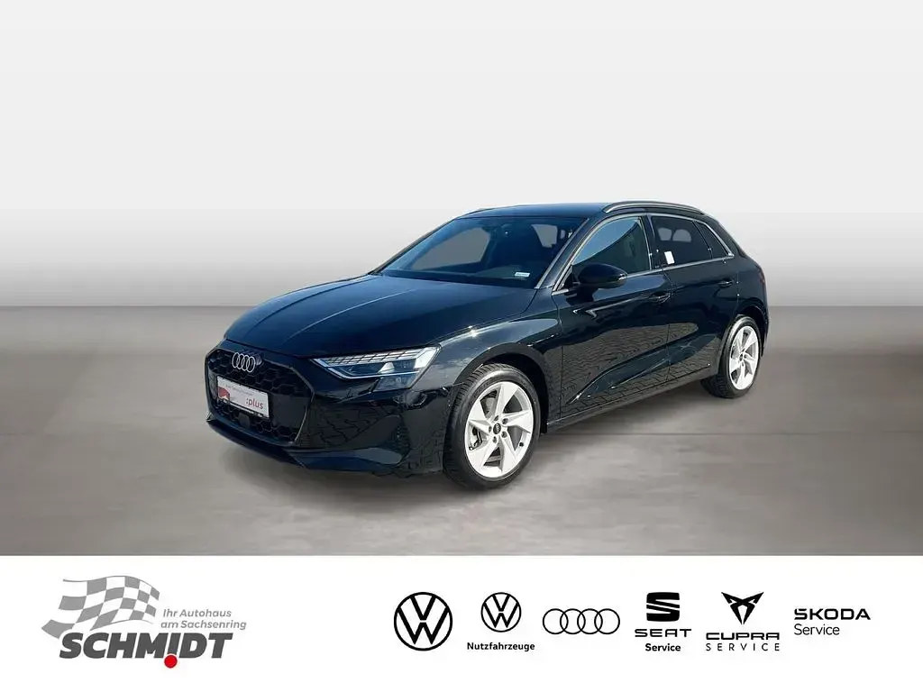 Usado Audi A3 Ambiente 116 HP (85 kW) 2025 Preto Sedan
