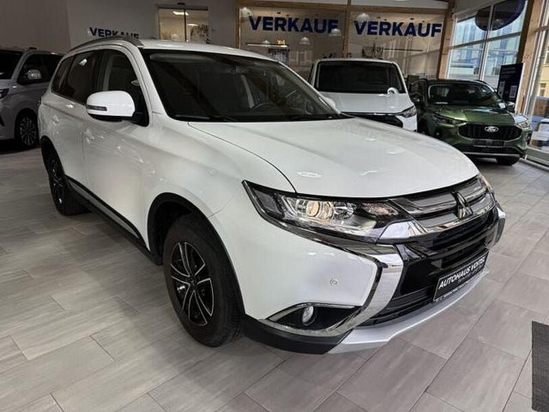 Gebraucht Mitsubishi Outlander Edition 150 PS (110 kW) 2018 Weiß SUV