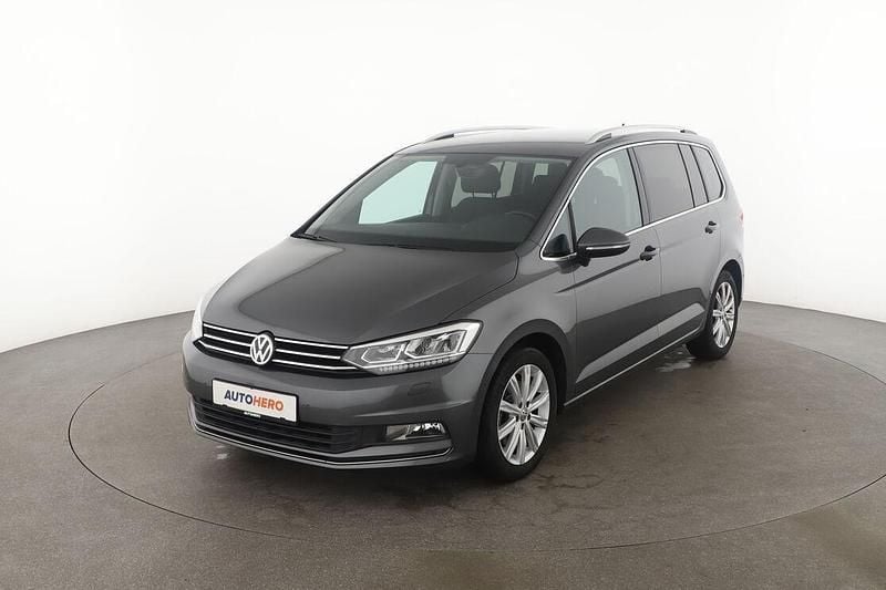 Grau Gebraucht 2017 VW Touran Highline Van / Kleinbus | 22.290 € (Fairer Preis) - Bild 1/3