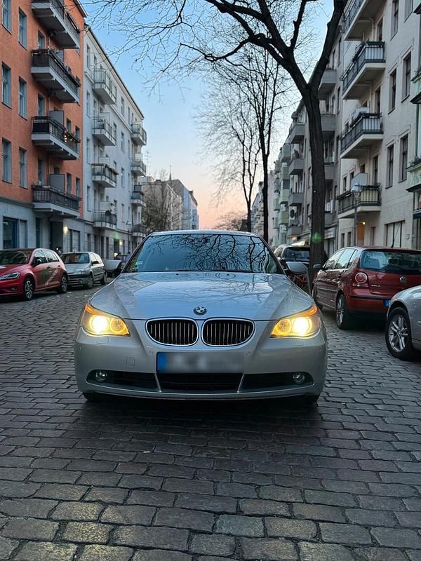 Gebraucht BMW 525 192 PS (141 kW) 2004 Silber Limousine