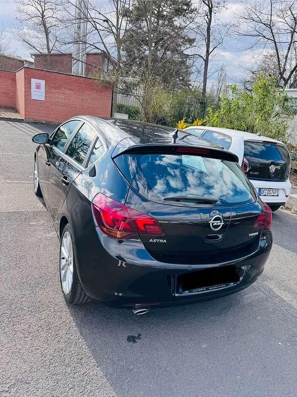 Gebraucht 2010 Opel Astra Cosmo Limousine | 6.700 € (Etwas zu teuer) - Bild 1/4