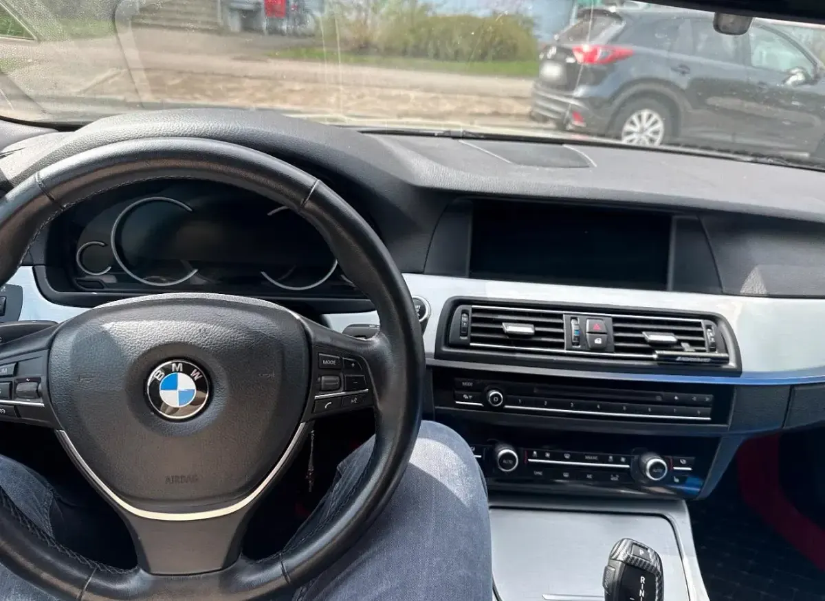 Gebraucht BMW 525 Luxury Line 218 PS (160 kW) 2016 Grau Limousine