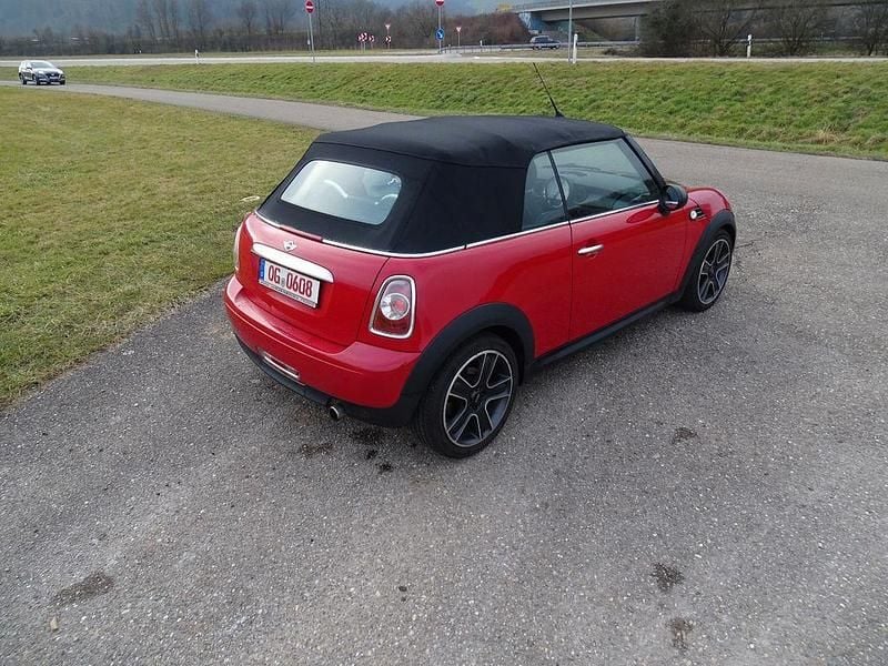 Gebraucht Mini One Cabriolet 98 PS (72 kW) 2011 Rot Cabrio