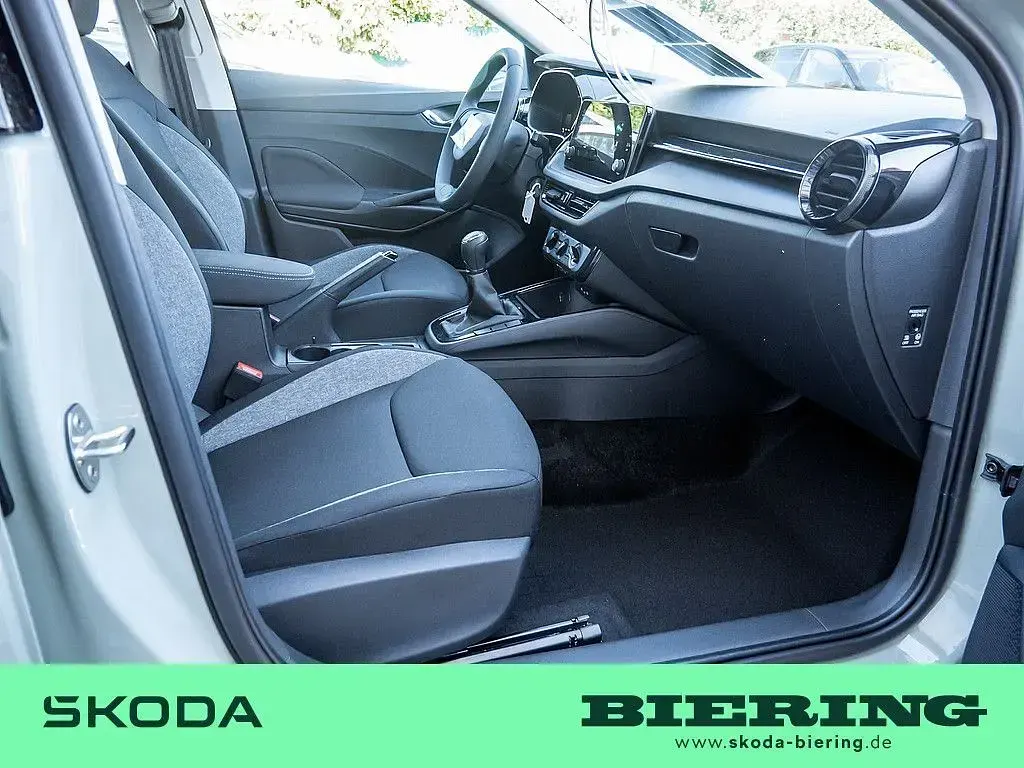 Neu Skoda Fabia Essence 95 PS (69 kW) 2026 Grün Kleinwagen