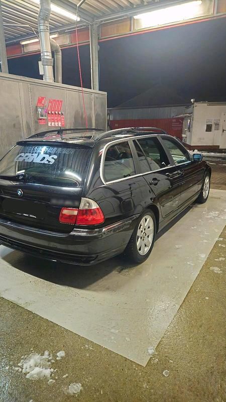 Gebraucht BMW 325 192 PS (141 kW) 2002 Schwarz Kombi
