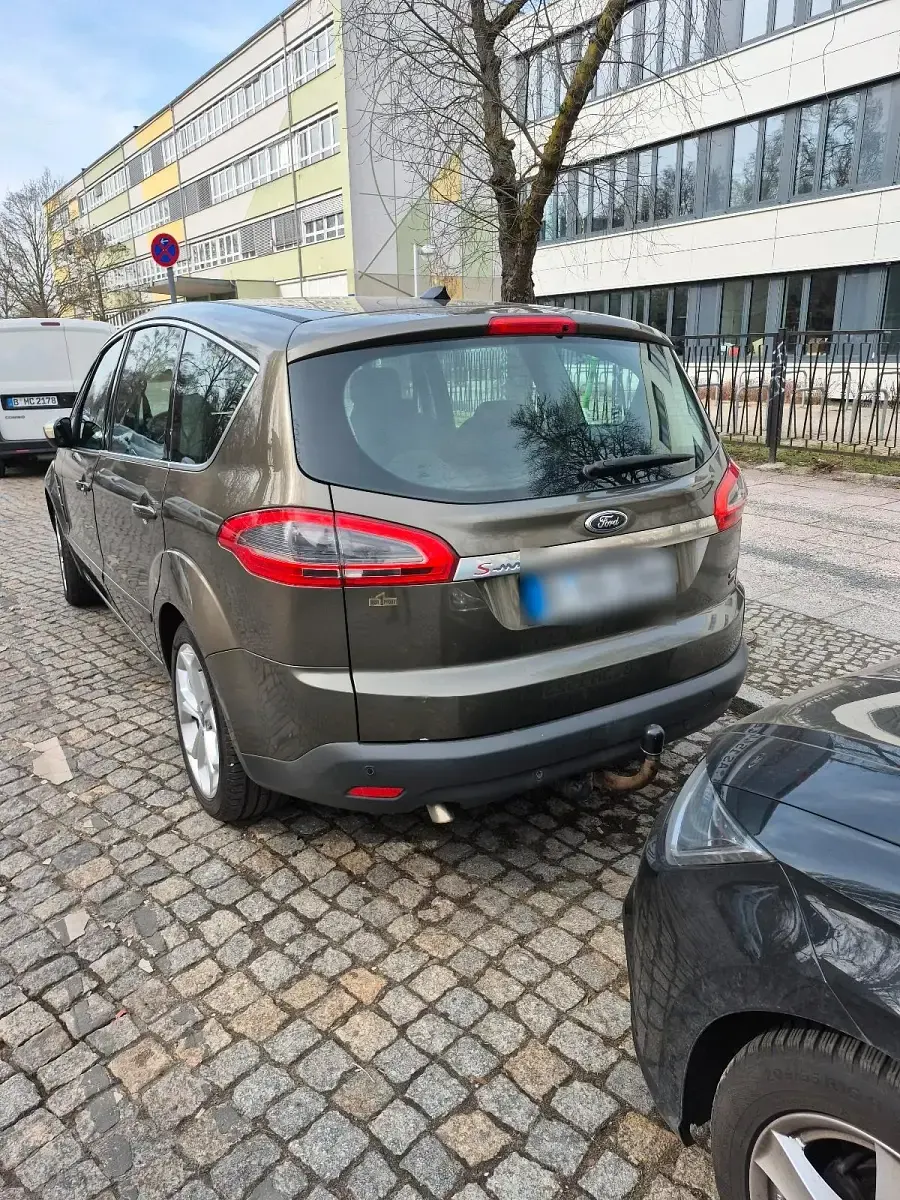 Gebraucht Ford S-MAX S 140 PS (102 kW) 2011 Grün Van / Kleinbus