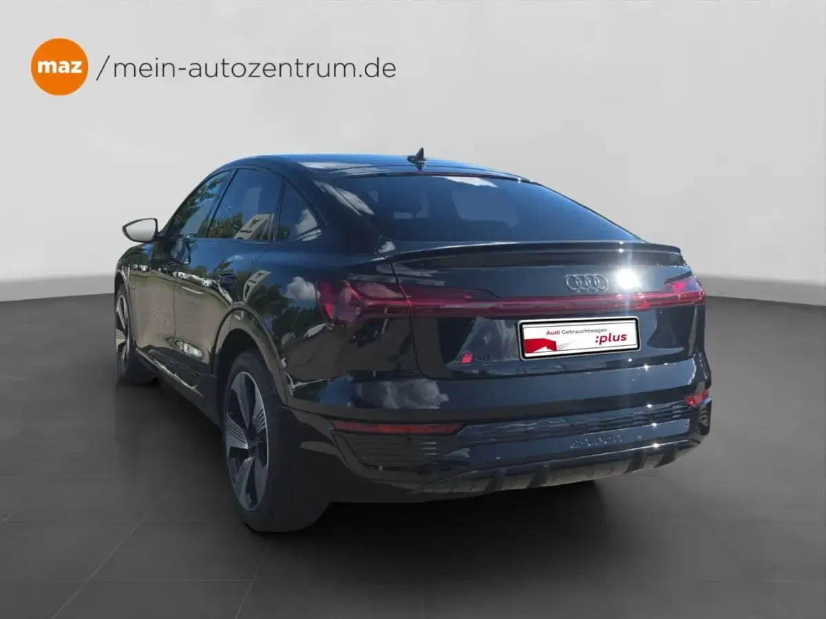 Gebraucht Audi Q8 Sportback e-tron S-Line 300 kW (408 PS) 2024 Mythosschwarz metallic SUV