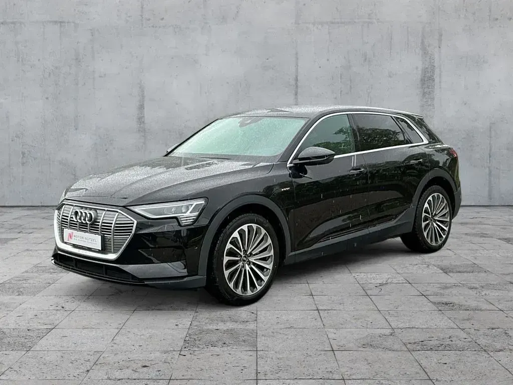 Gebraucht Audi e-tron S-Line 300 kW (408 PS) 2022 Schwarz SUV