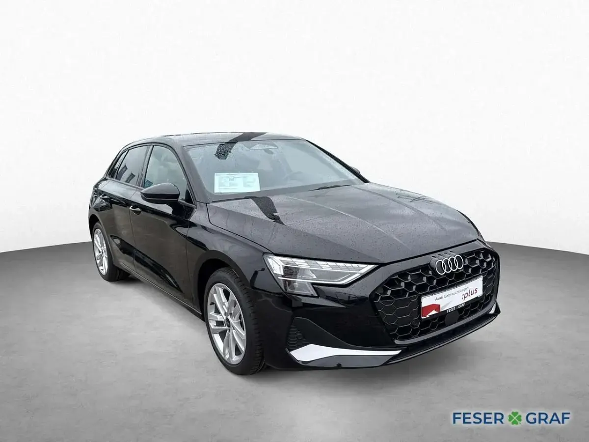 Gebraucht Audi A3 Advanced Plus 150 PS (110 kW) 2025 Mythosschwarz metallic Limousine