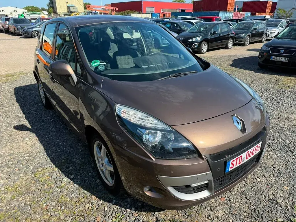 Gebraucht Renault Scénic III Expression 110 PS (80 kW) 2011 Braun Van / Kleinbus