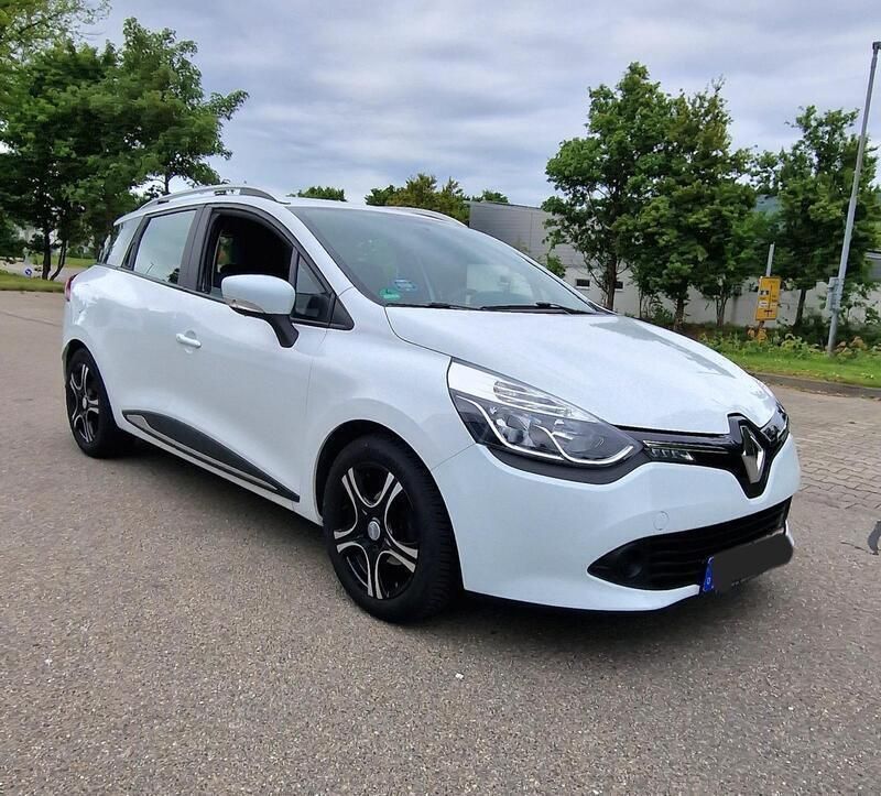 Weiß Gebraucht 2015 Renault Clio GrandTour LIMITED Kombi | 5.490 € (Fairer Preis) - Bild 1/4