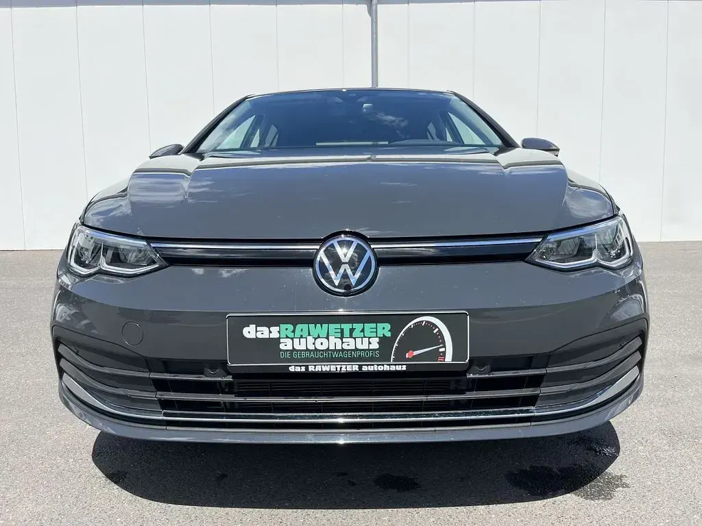Gebraucht VW Golf VIII Move 150 PS (110 kW) 2024 Grau Limousine