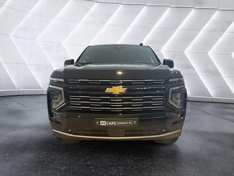 Neu Chevrolet Suburban 426 PS (313 kW) 2025 Schwarz SUV