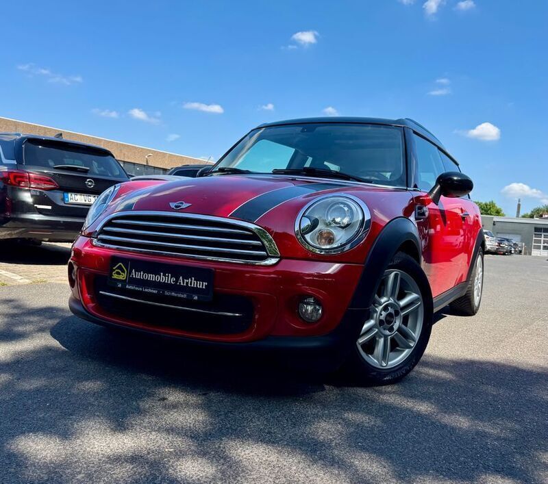 Rot Gebraucht 2012 Mini Cooper Clubman Kombi | 6.990 € (Guter Preis) - Bild 1/4