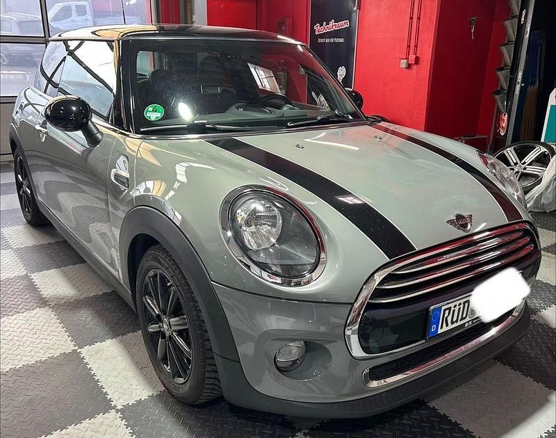 Grau Gebraucht 2019 Mini Cooper Kleinwagen | 14.500 € (Guter Preis) - Bild 1/4