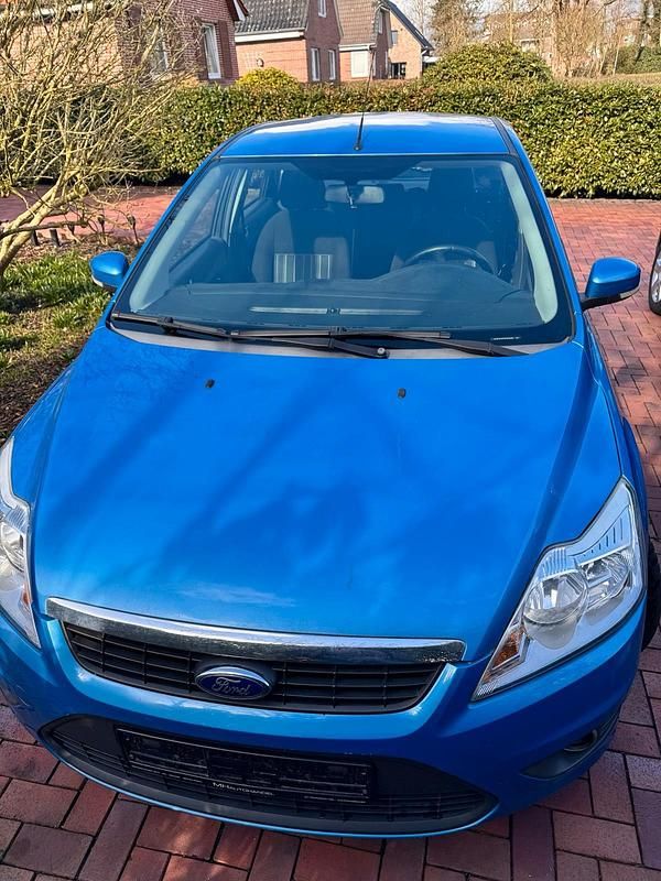 Gebraucht Ford Focus 101 PS (74 kW) 2011 Blau Limousine
