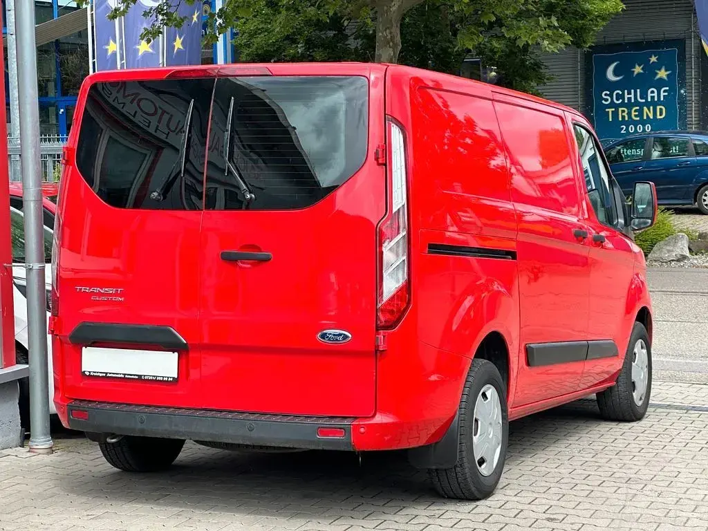 Gebraucht Ford Transit Custom 105 PS (77 kW) 2019 Rot Van / Kleinbus