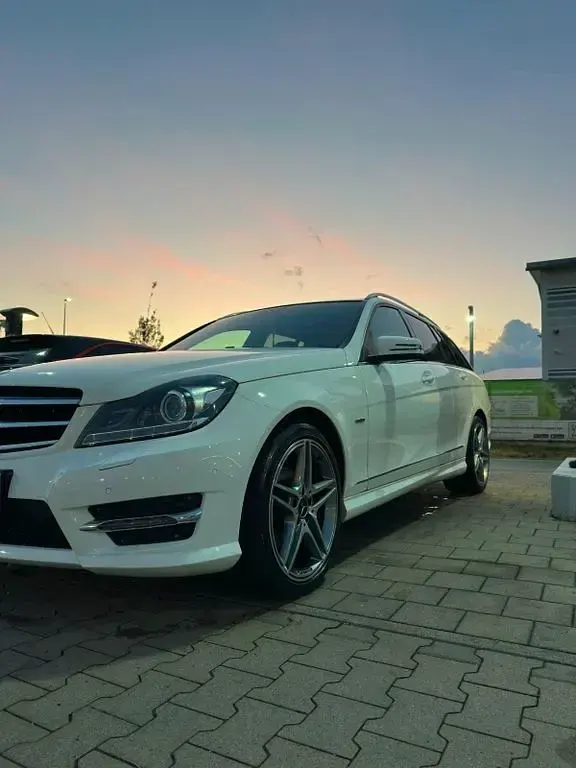 Gebraucht Mercedes C250 AMG 204 PS (150 kW) 2013 Weiß Kombi
