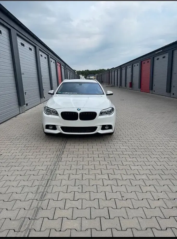 Gebraucht BMW 520 190 PS (139 kW) 2016 Weiß Kombi
