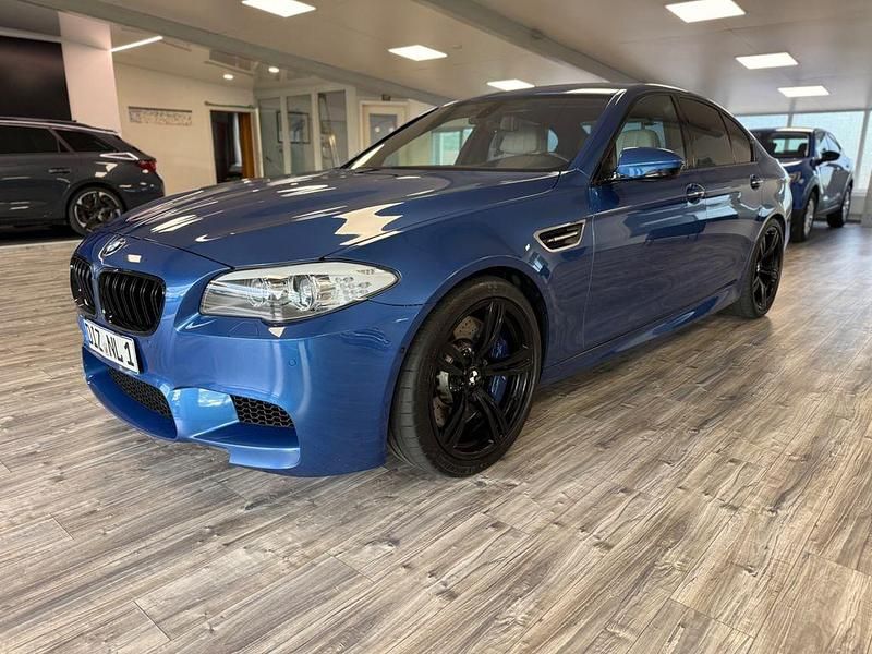 Gebraucht BMW M5 Shadowline 560 PS (411 kW) 2011 Blau Limousine