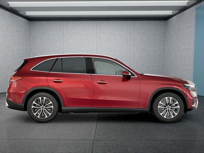 Gebraucht Mercedes GLC300 258 PS (189 kW) 2026 Rot SUV