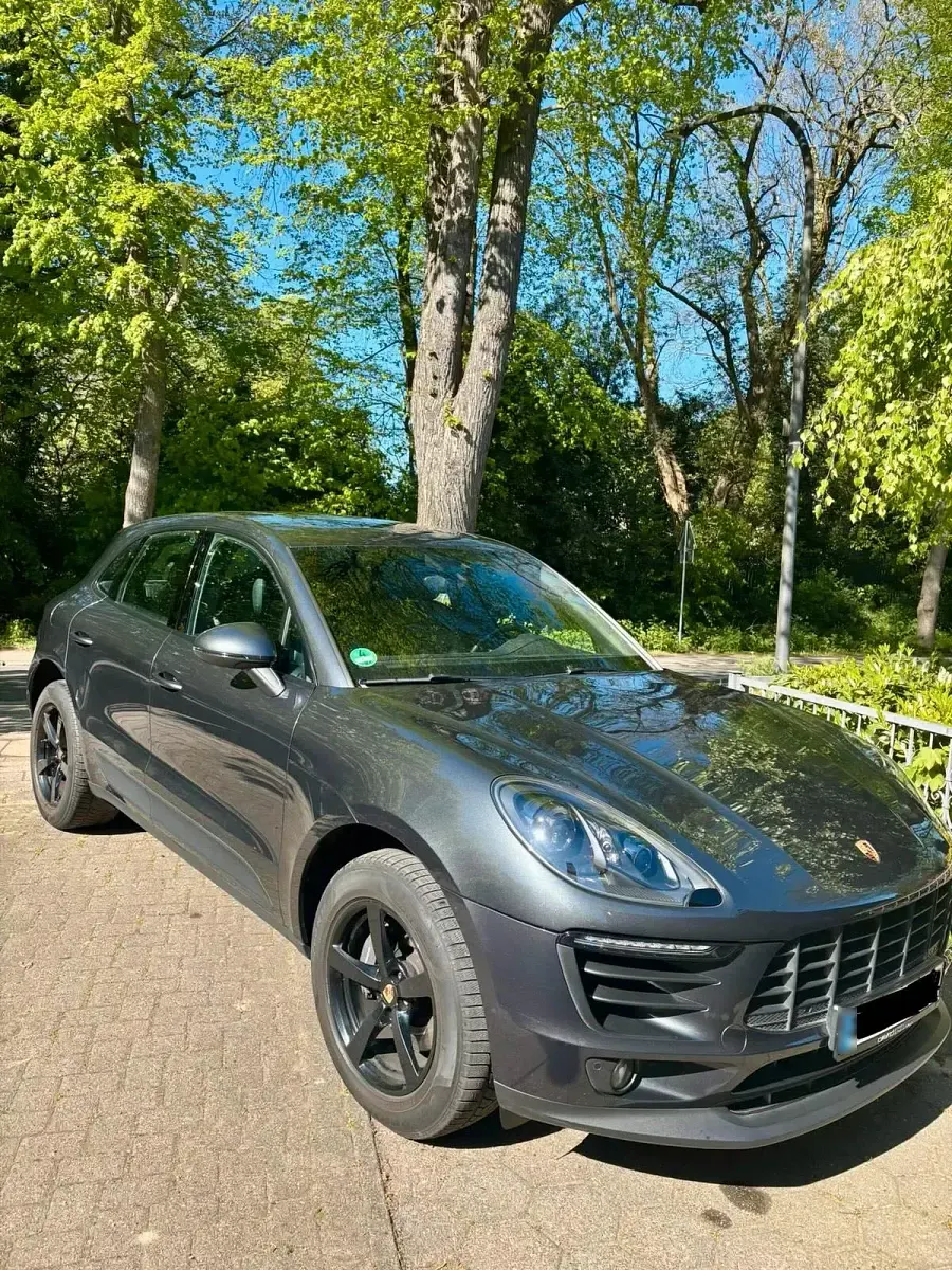 Used Porsche Macan 252 HP (185 kW) 2016 Grey SUV