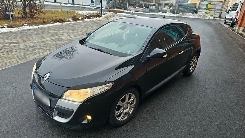 Schwarz Gebraucht 2009 Renault Mégane Coupé Dynamique Coupé | 2.100 € (Guter Preis) - Bild 1/4