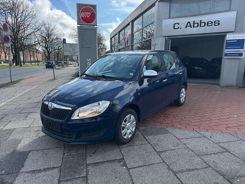 Gebraucht Skoda Fabia Cool Edition 60 PS (44 kW) 2013 Blau Limousine