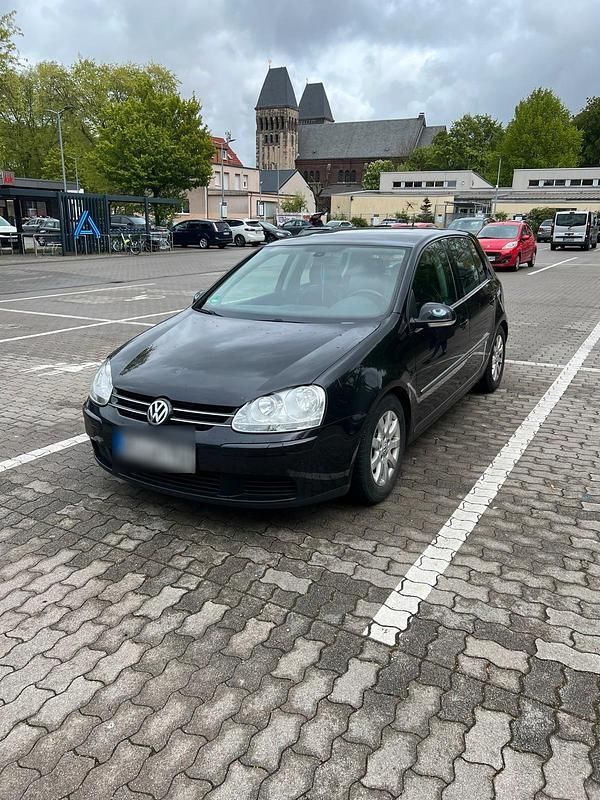 Schwarz Gebraucht 2006 VW Golf V Limousine | 2.800 € (Fairer Preis) - Bild 1/4