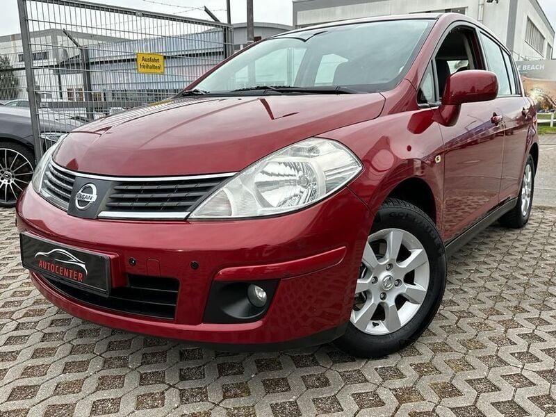 Rot Gebraucht 2007 Nissan Tiida Tekna Limousine | 3.900 € (Fairer Preis) - Bild 1/4
