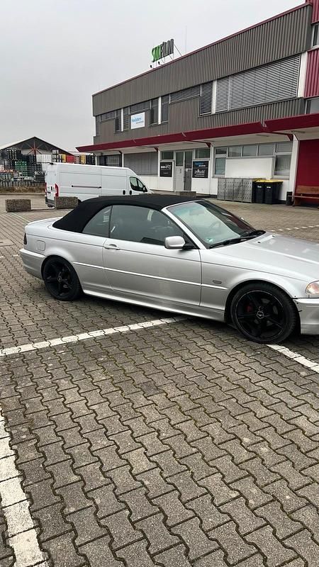 Gebraucht BMW 318 Cabriolet 143 PS (105 kW) 2003 Silber Cabrio
