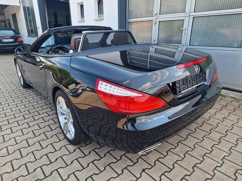 Gebraucht Mercedes SL350 306 PS (225 kW) 2012 Obsidianschwarz  metalliclack (metallic) Cabrio