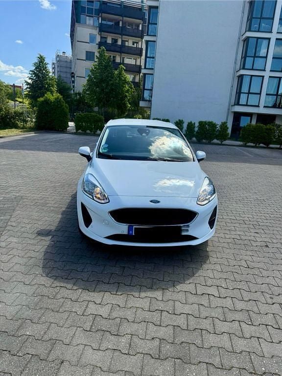 Weiß Gebraucht 2020 Ford Fiesta Cool & Connect Kleinwagen | 6.999 € (Superpreis) - Bild 1/4