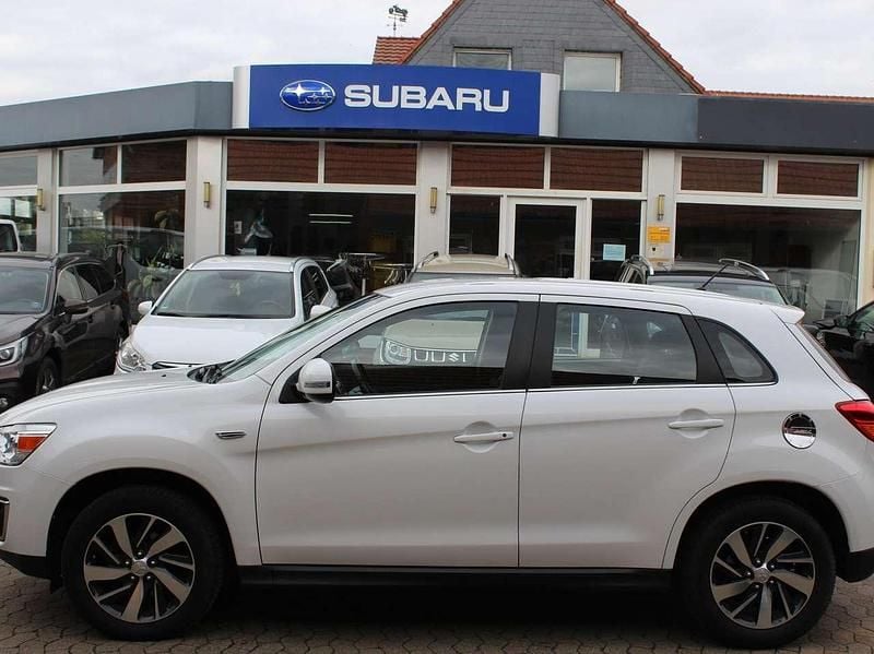 Weiß Gebraucht 2015 Mitsubishi ASX Classic Collection SUV | 4.590 € (Guter Preis) - Bild 1/4