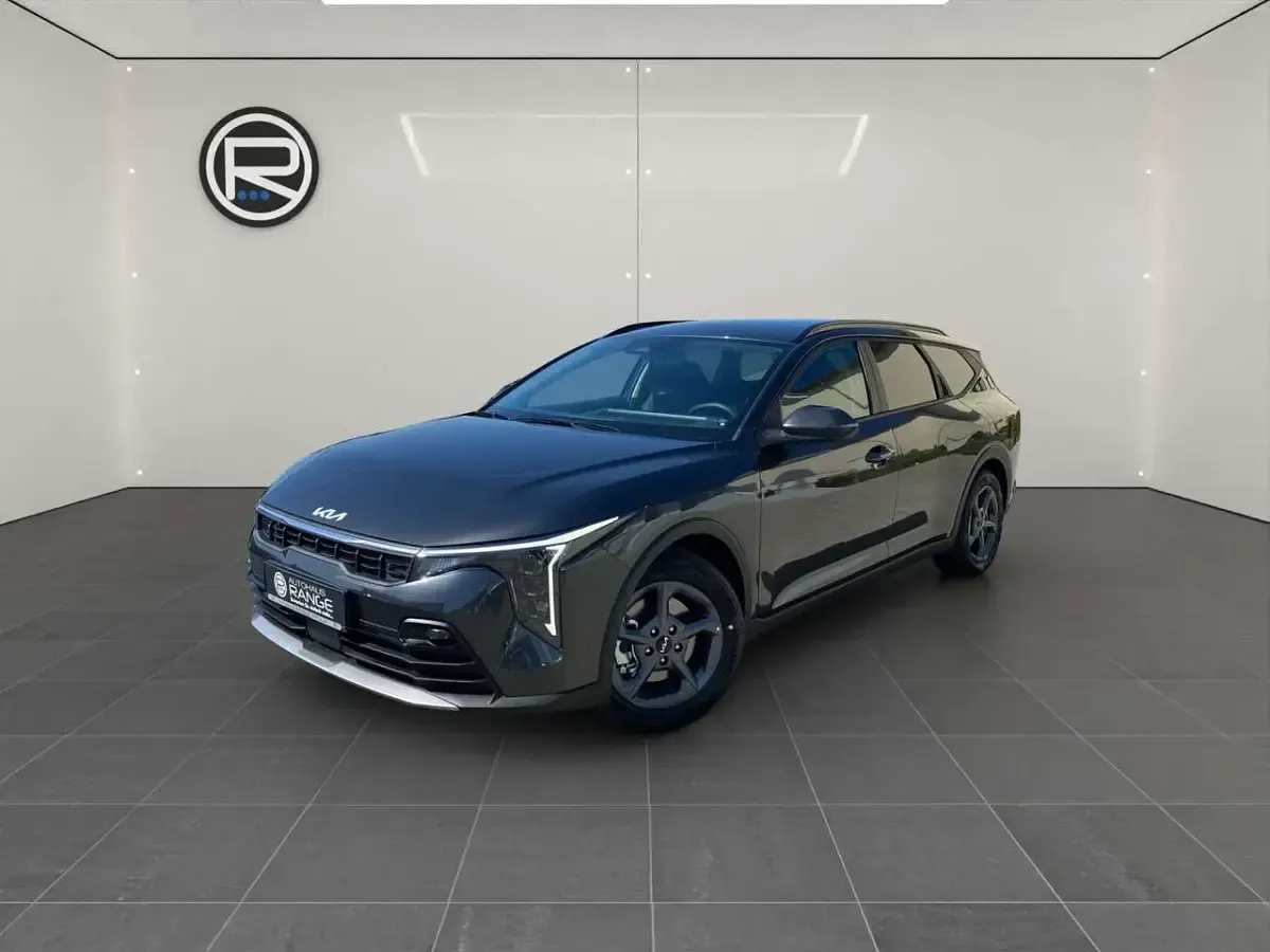 Neu Kia K4 Vision 150 PS (110 kW) 2026 Grau Kombi