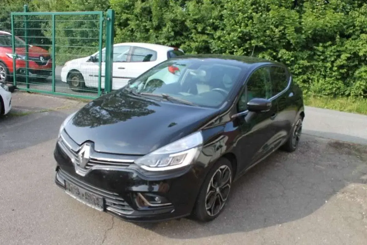 Gebraucht Renault Clio IV Bose Edition 90 PS (66 kW) 2017 Black pearl schwarz metallic Kleinwagen