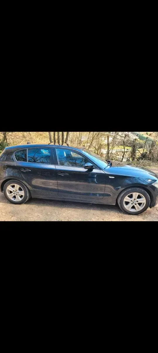 Gebraucht BMW 116 122 PS (89 kW) 2007 Schwarz Kleinwagen