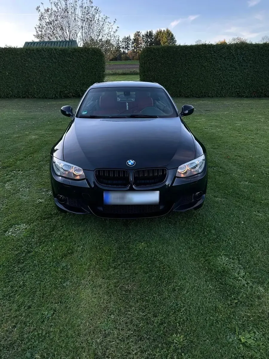 Gebraucht BMW 320 Cabriolet M Sport 184 PS (135 kW) 2012 Schwarz Cabrio