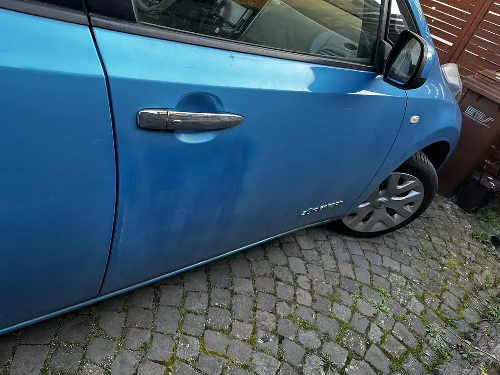 Second-hand Nissan Leaf 80 kW (109 CP) 2013 Albastru Hatchback