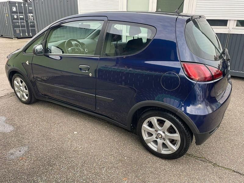 Gebraucht Mitsubishi Colt Edition 75 PS (55 kW) 2011 Blau Kleinwagen